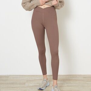 Year of Ours Ribbed Veronica Leggings in Coco